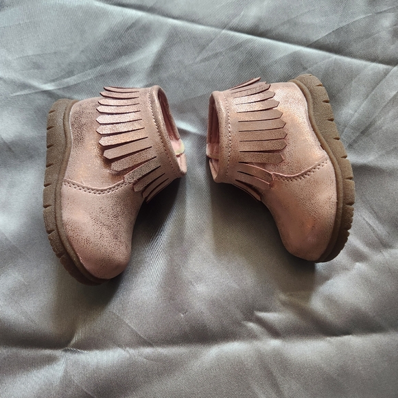 Simple joy carter pink mocassin boots size 3 baby girl shoes new fringe - Picture 3 of 8